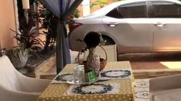 基本客房 | 房內用餐區