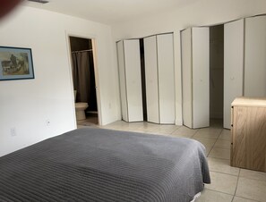 3 chambres, fer et planche à repasser, Wi-Fi, literie fournie