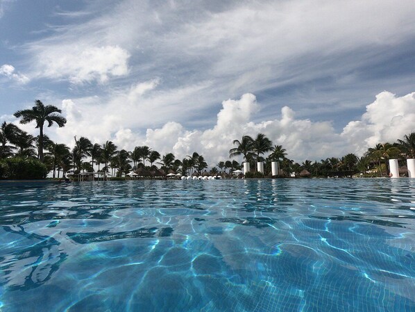 Outdoor pool, a heated pool
