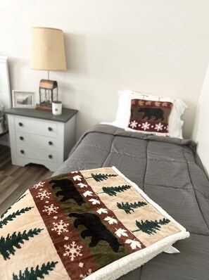 2 chambres, Wi-Fi gratuit, draps fournis