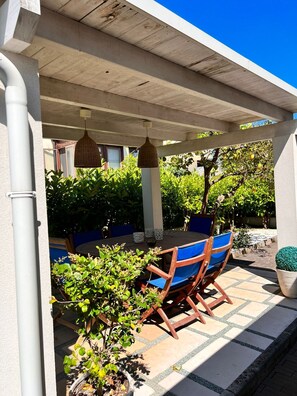 Outdoor dining - 1 Bedroom Villa in Noicattaro (Noicattaro)