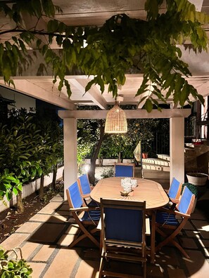 Outdoor dining - 1 Bedroom Villa in Noicattaro (Noicattaro)