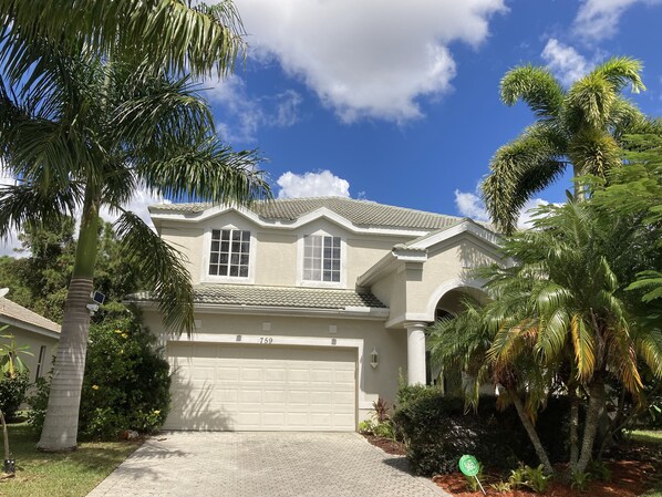 Exterior - Royal Luxury Edenville House by Casey Key (Osprey)