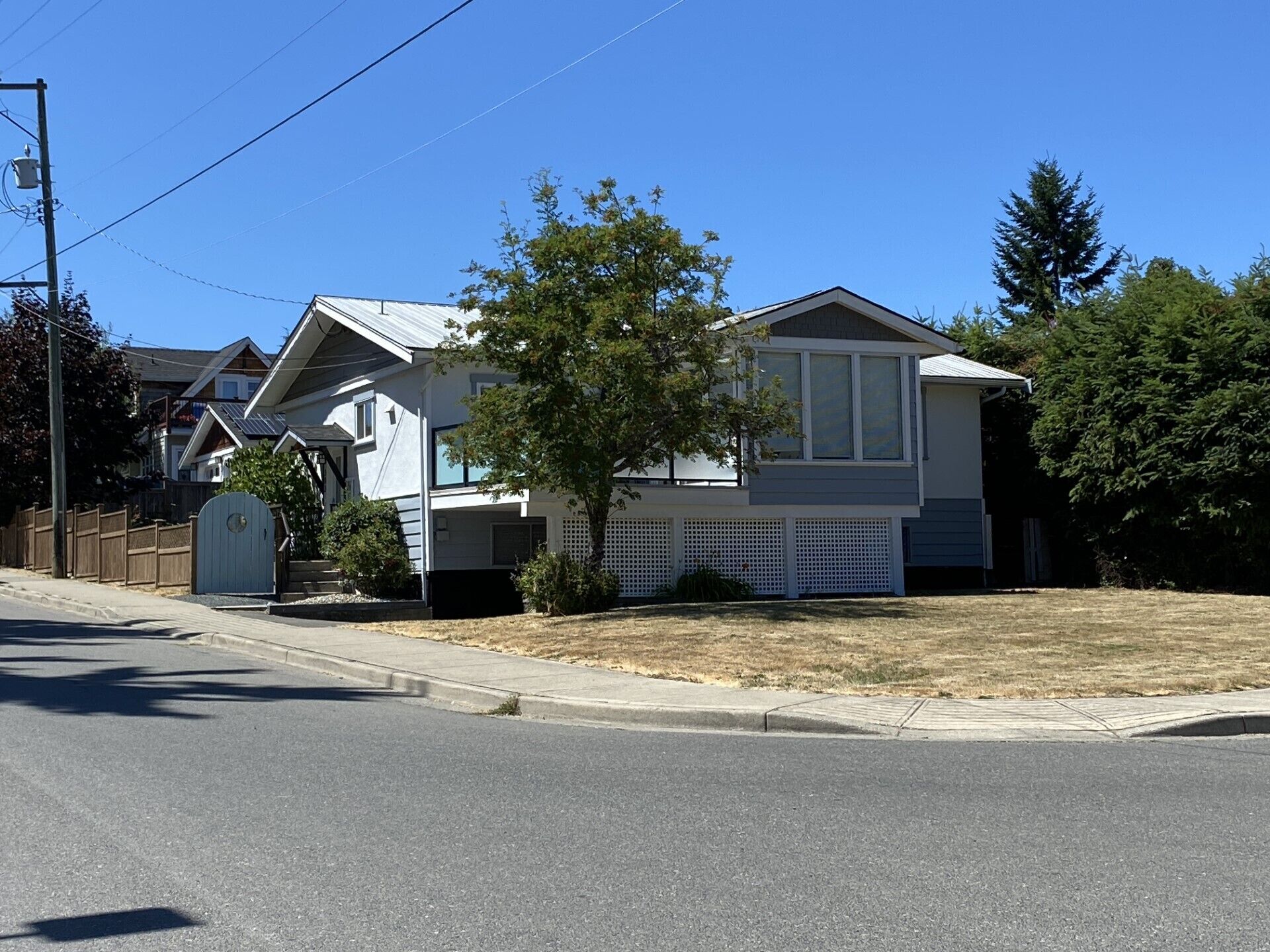 Ocean View House Near Beach
