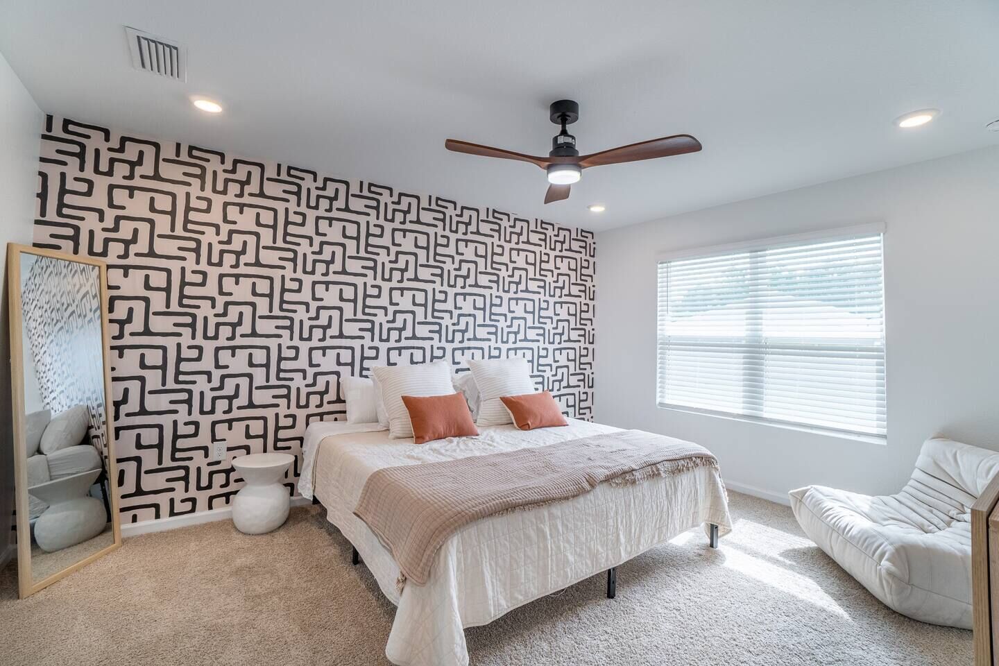 Spacious Fun Cozy Cottage in Foley - 10 Mins to OWA!