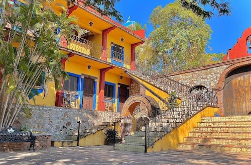 Hotel Rancho Escondito