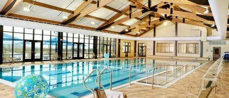 Piscine intérieure, piscine chauffée