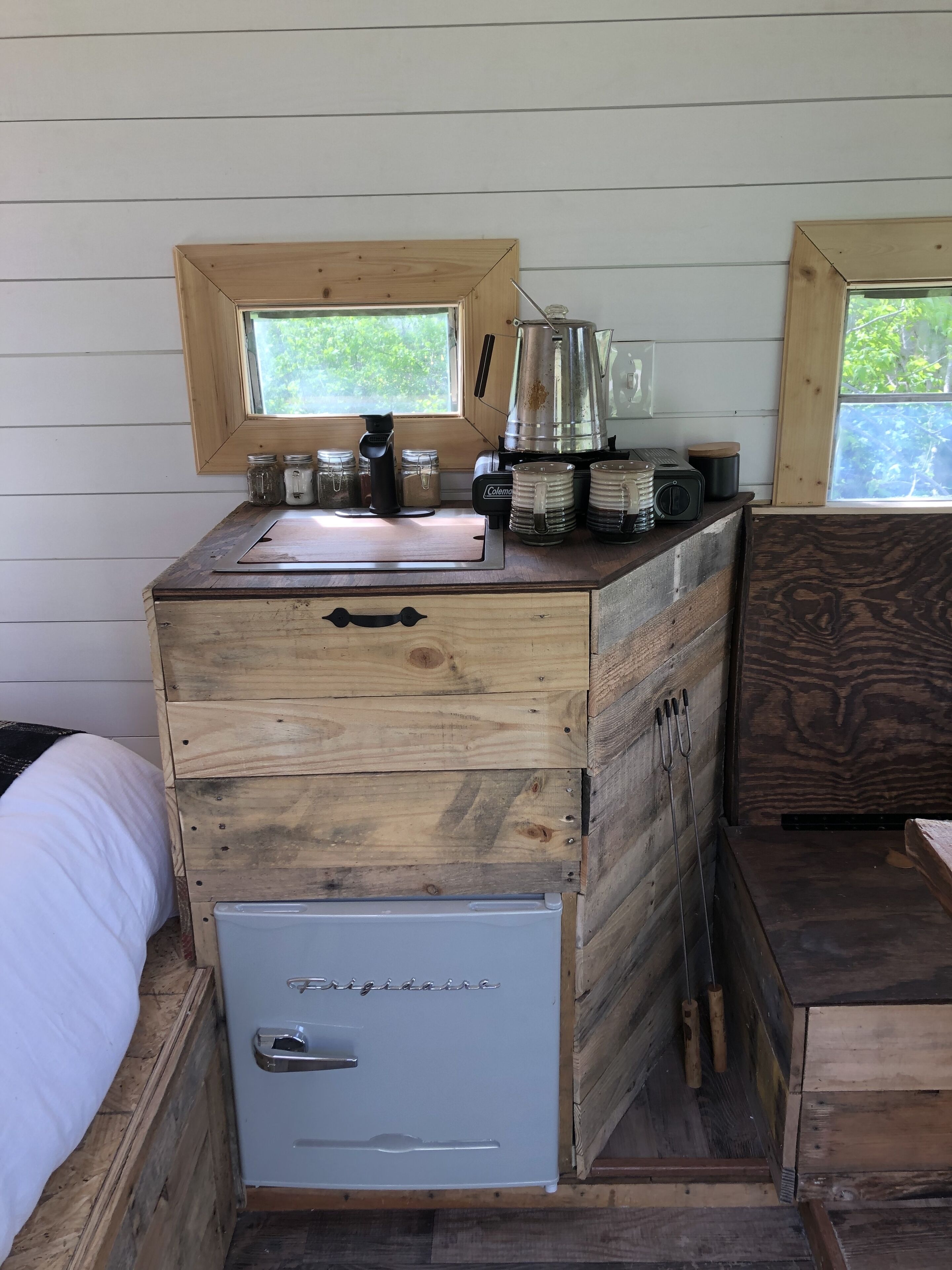 1960s Camper on a Farm w Fire Pit & Water View