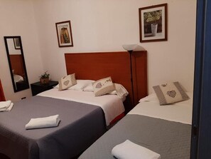 Standard-Dreibettzimmer