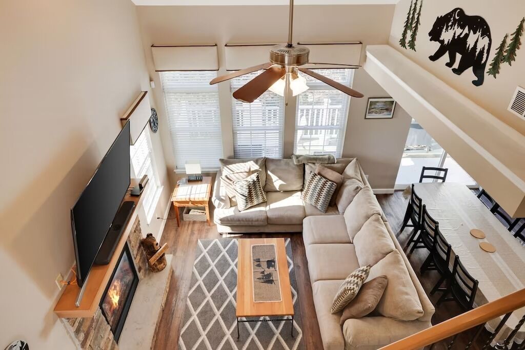 Group Getaway 1 min from Big Boulder Ski Mountain