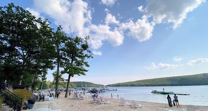 Group Getaway at Big Boulder Lake