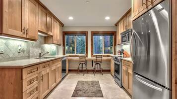 Een oven, een kookplaat