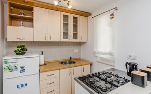冰箱、微波炉、炉灶、茶具/咖啡用具