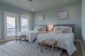 6 habitaciones, tabla de planchar con plancha, wifi y ropa de cama 