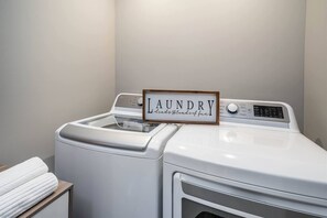 Interior - Special Moments await you. Stylish. NEW. (South Haven)