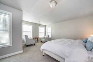 5 bedrooms, iron/ironing board, free WiFi, bed sheets