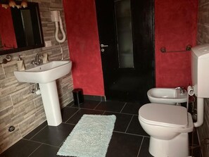 Exclusive Room | Bathroom - L'INCANTESIMO (Triora)