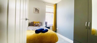 Emerald Living, Swansea (Central)