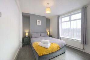 4 bedrooms, iron/ironing board, travel crib, free WiFi