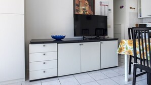 Dining - M355 - Marcelli, fully equipped two-room apartment with garden (Marcelli)