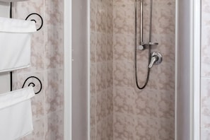 Dusch, bidé och handdukar