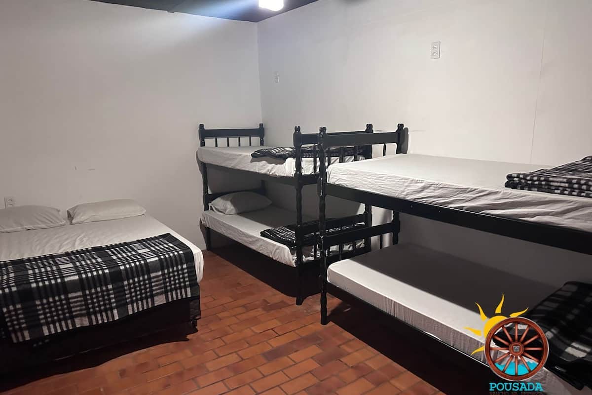 Standard Room | Free WiFi, bed sheets