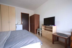 2 bedrooms, WiFi