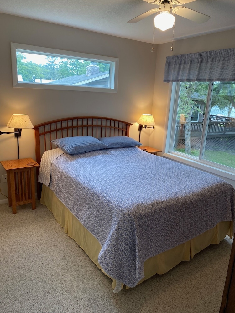 What a View! Up North MI Ausable Lake Waterfront 4 bedrooms/2 baths