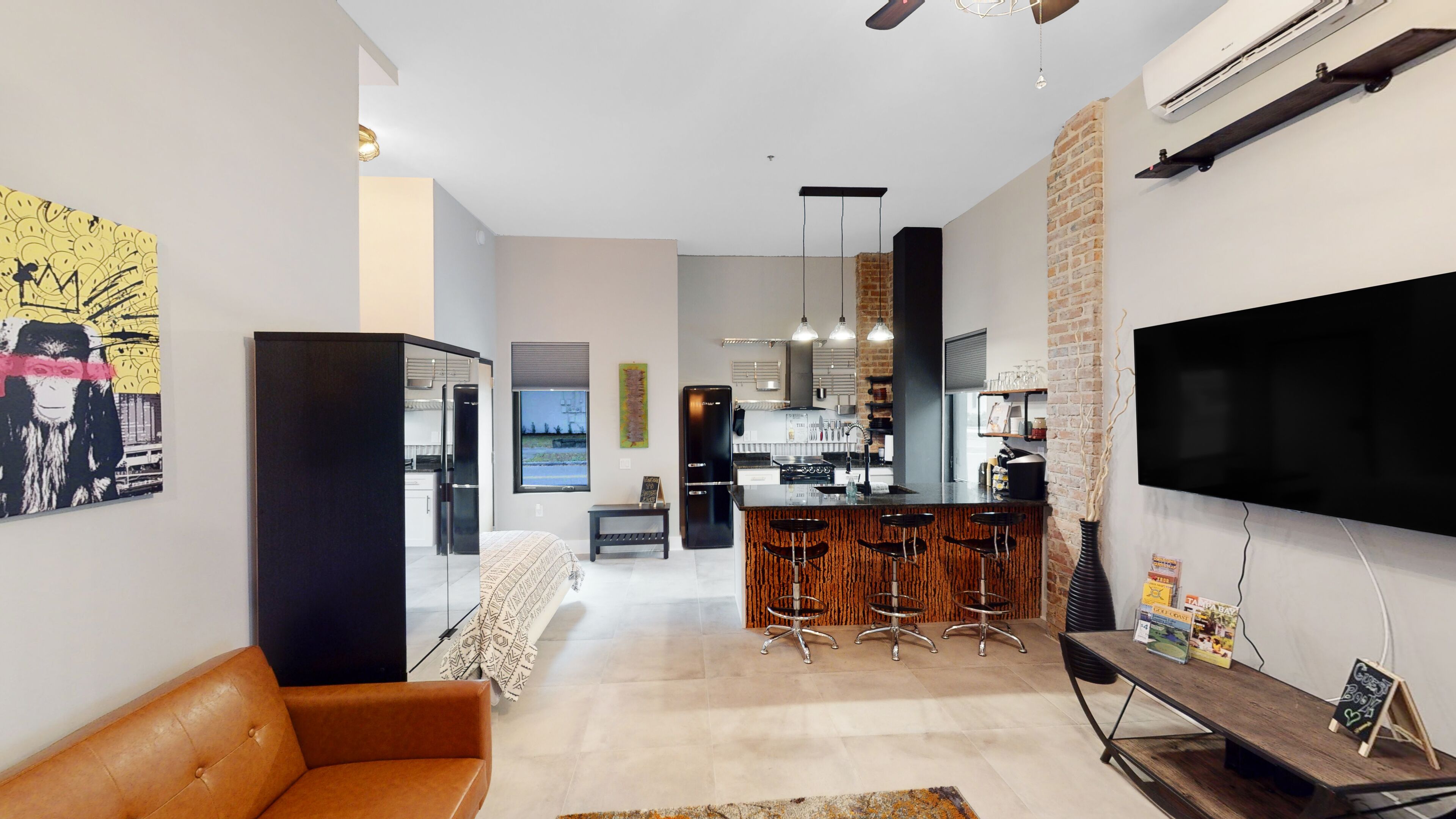 NEW industrial style micro-loft in a quiet neighborhood and walkable to FUN!