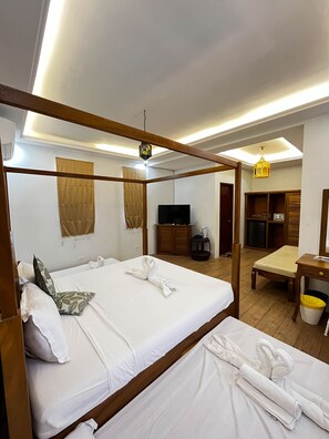 Studio | Escritorio, cortinas opacas, wifi gratis y ropa de cama