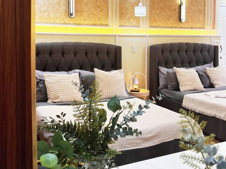 Deluxe Queen Room | Skrivebord, blendingsgardiner, wi-fi (inkludert) og sengetøy