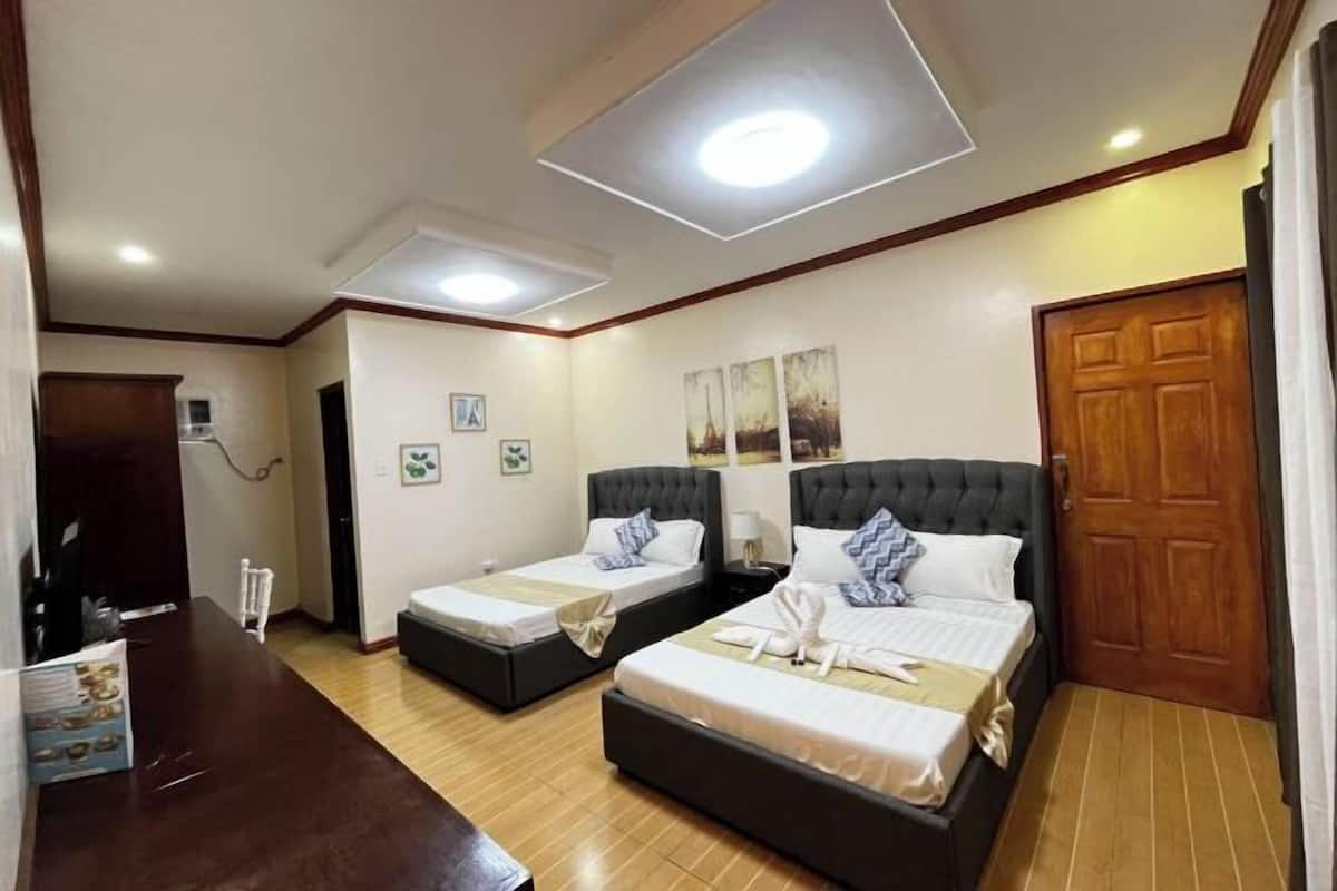 Desk, blackout drapes, free WiFi, bed sheets