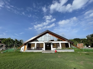 Exterior - Torres Farm Resort powered by Cocotel (Naic)