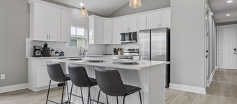 Brand New Beach Home, 2-3 min walk to beach! sleeps 12, GameRoom 4BR, 3 bath.  