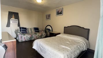 Single Room | Free WiFi, bed sheets