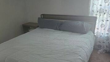 3 soverom, strykejern/-brett, wi-fi (inkludert) og sengetøy