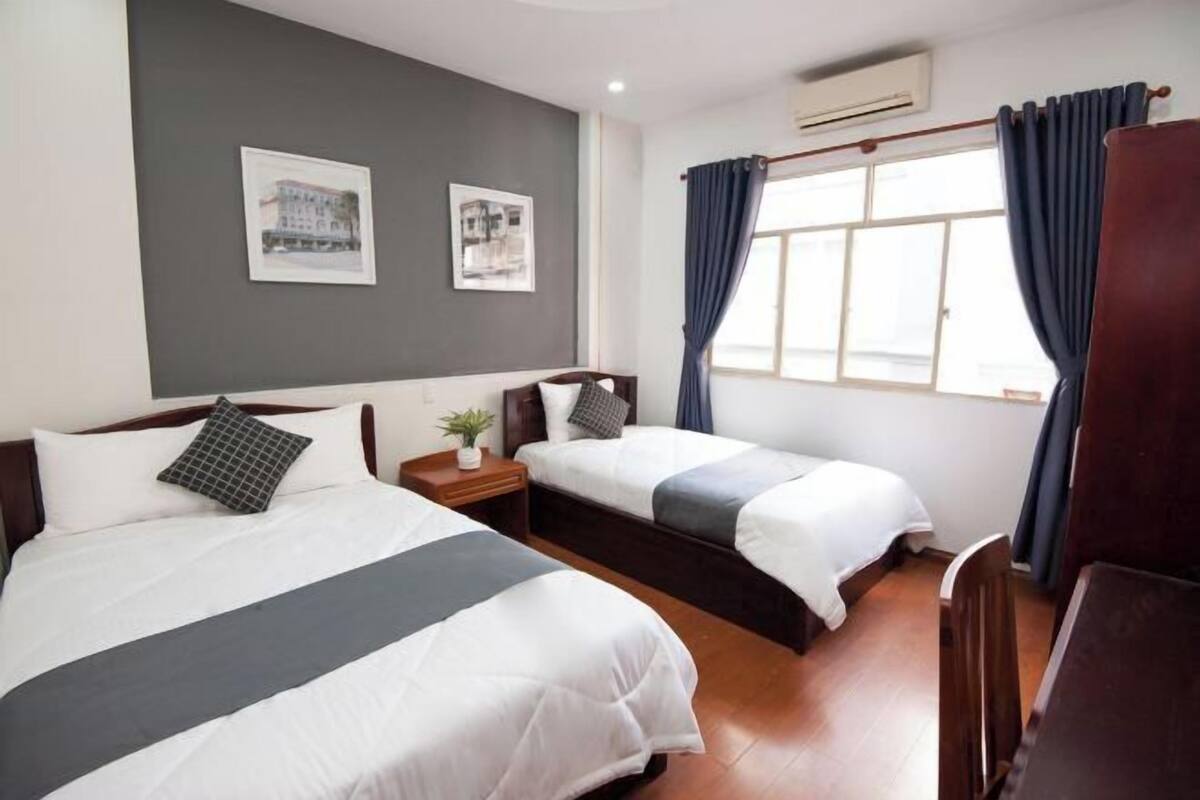 In-room safe, free WiFi, bed sheets