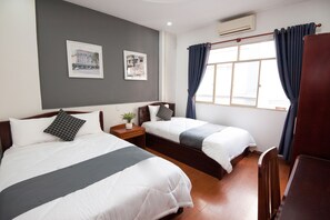 Basic Triple Room, Multiple Beds