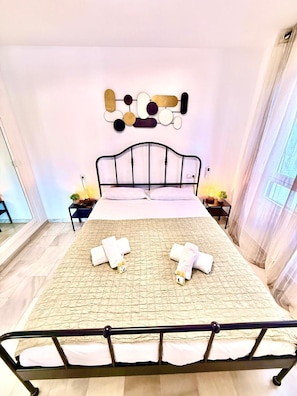 1 habitación, tabla de planchar con plancha y wifi gratis 