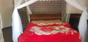 デザイン シングルルーム | バスルーム | レインフォールシャワー、タオル