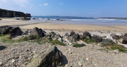 Maison moderne  Ă  5 minutes des plages .