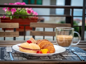 Terrace/patio - Buongiorno Premium (Sveti Vlas)