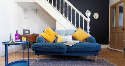 NEW! Stylish period cottage near town with log burner, parking, garden.