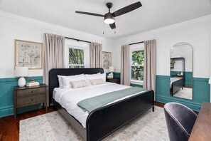 6 habitaciones, tabla de planchar con plancha, cuna de viaje y wifi