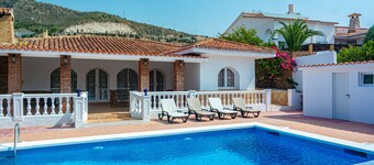 Villa de Lujo Recién Reformada con el Corazon de Benalmádena