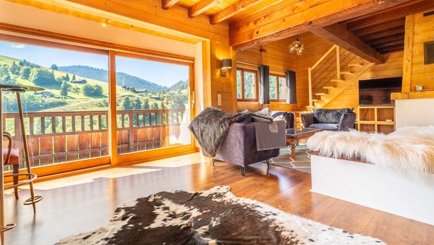Unclassified image, 1 of 18, button - Cozy Chalet, 4 Bedrooms, Sleeps 9, WiFi, Near Ski Lifts, La Clusaz (La Clusaz)