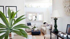 Interior - The Waterview, 2 76 Magnus St -  complete style, comfort, luxury and spectacular waterviews (Nelson Bay)