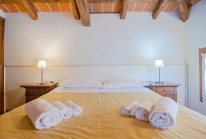 6 Schlafzimmer, WLAN, Bettwäsche