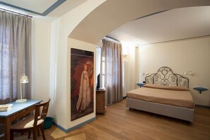 Desk, laptop workspace, free WiFi - Borromeo Rooms (Vimercate)