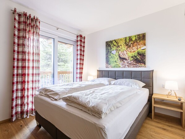 4 habitaciones, cuna de viaje y wifi gratis 